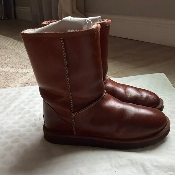 🌰 UGG 🌰 Women's Classic Short Water-resistant Leather •Chestnut • size 8 - Picture 5 of 13